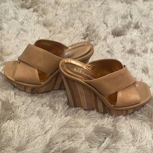 BCBG Wedges